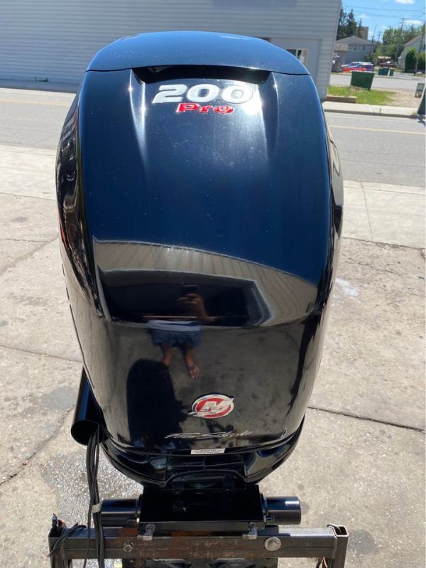 2018 Mercury Verado Pro 200 HP 4-Stroke 20" Shaft - Image 2
