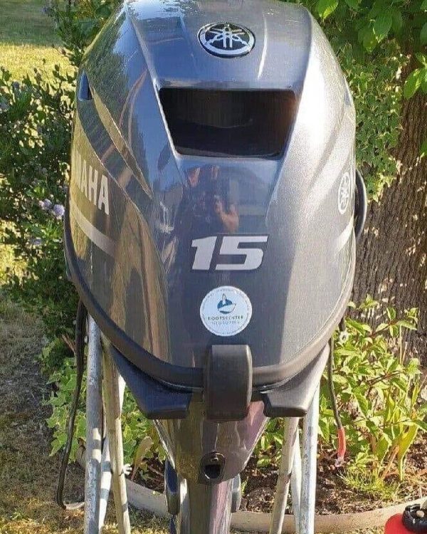 2020 Yamaha 15 hp 4-Stroke 20" outboard motor