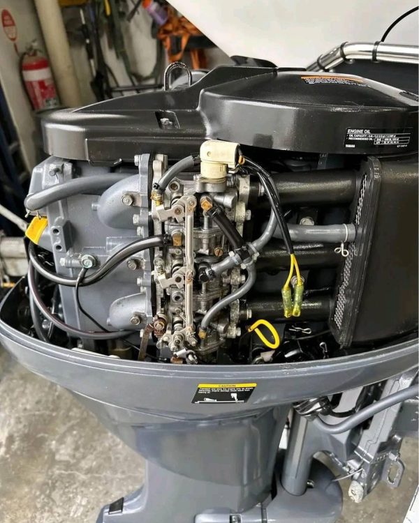2010 Yamaha 40 hp 4-stroke 20'' Shaft Remote Steer outboard motor - Image 6