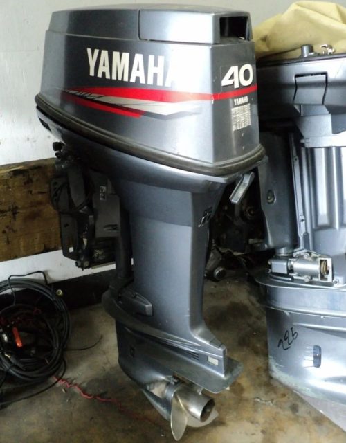 1999 Yamaha 40 hp 2-stroke 20"  Shaft Outboard Motor