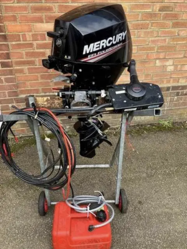 2021 Mercury 20 hp EFI Outboard motor (short shaft) - Image 3