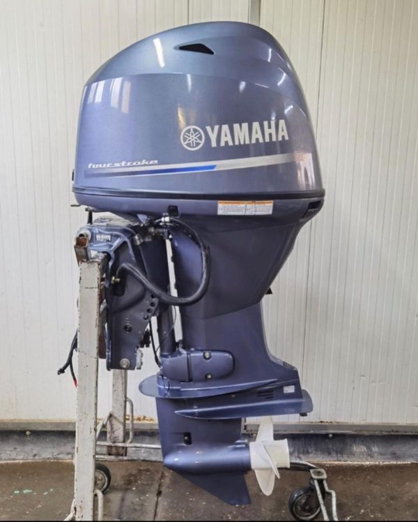2017 Yamaha 40 hp 4- stroke 20'' Shaft Remote Steer outboard motor - Image 2