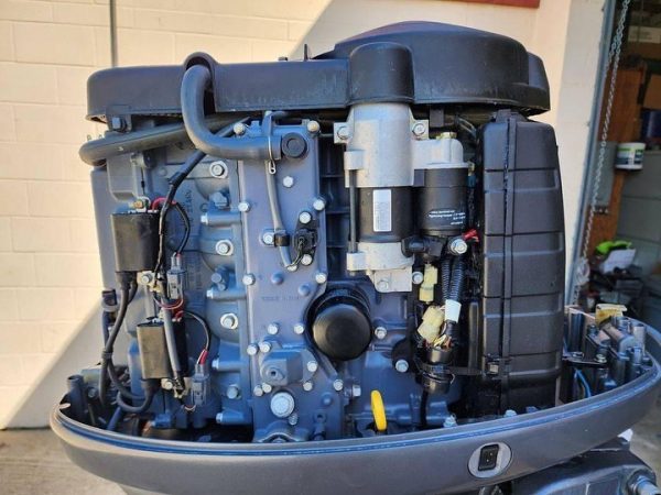2004 Yamaha 115 hp 4-stroke outboard motor - Image 4