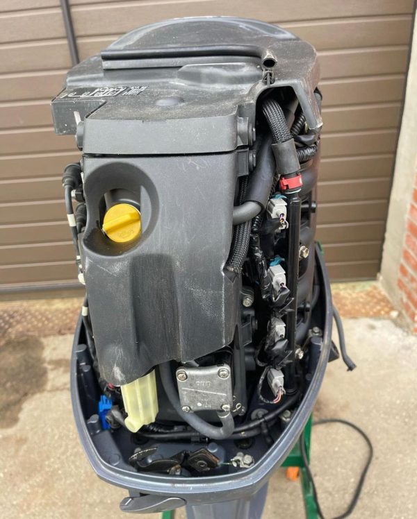 2014 Yamaha 70 hp 4-Stroke 20'' Shaft Remote Steer Power Tilt & Trim Outboard Motor - Image 3
