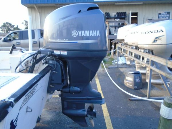 2017 Yamaha 115 hp 4-Stroke outboard motor - Image 3