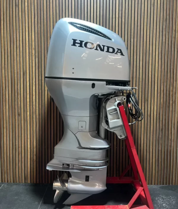 Honda 250hp EFI 4 Stroke Outboard Motor