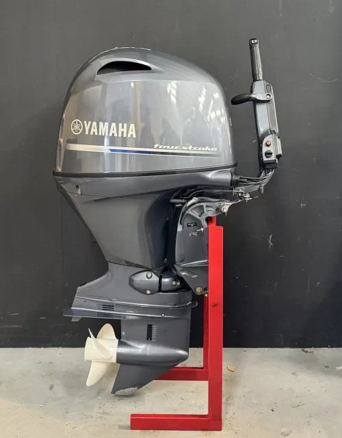 Yamaha 115 HP EFI 4-Stroke Outboard Motor