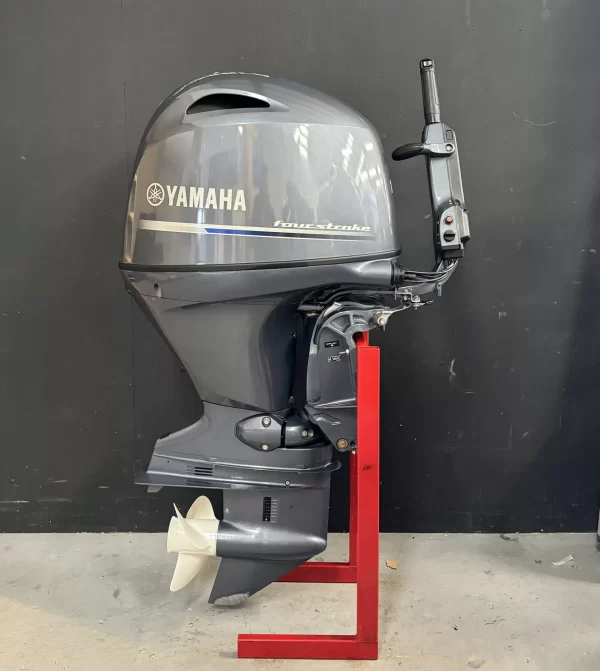 Yamaha 115 HP EFI 4-Stroke Outboard Motor