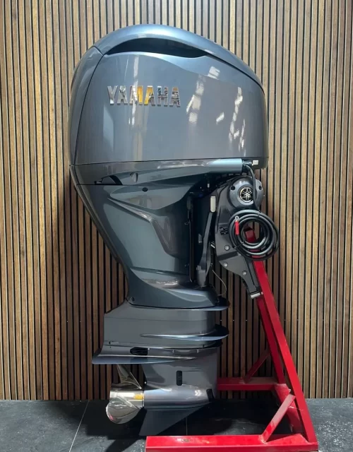 New 2024 Yamaha 300 HP EFI V6 Outboard Engine